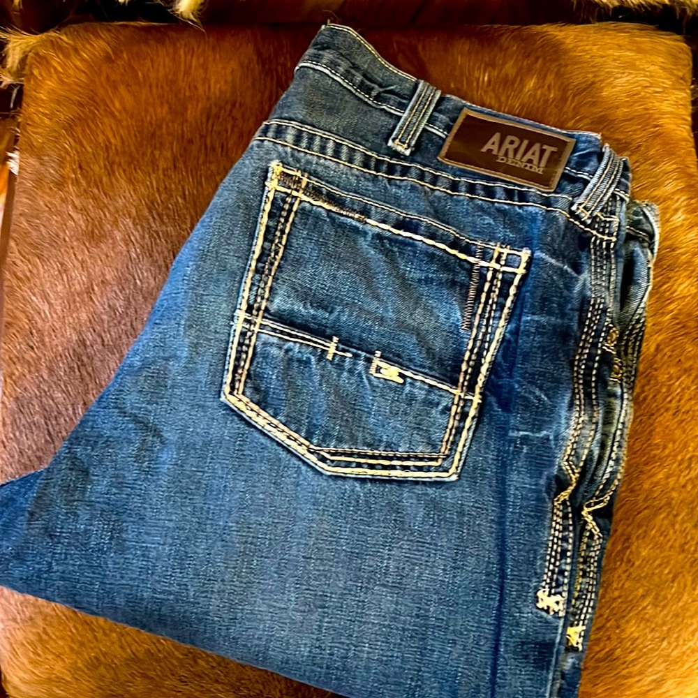 Mens Ariat M3 jeans 40x32 *like new